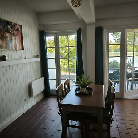 Les Pieds Dans L'eau Appartamento